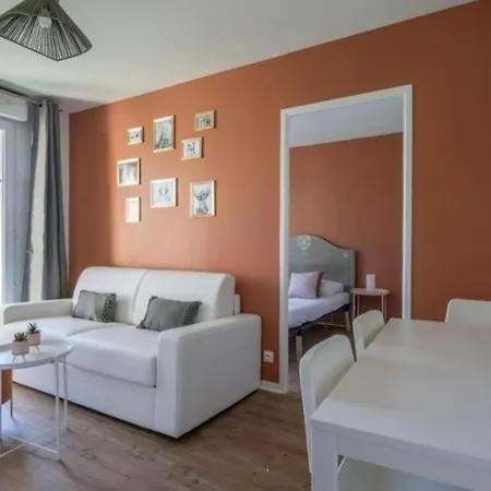 Appartement Castle - 10 Minutes De Disney Bussy-Saint-Georges Exterior photo
