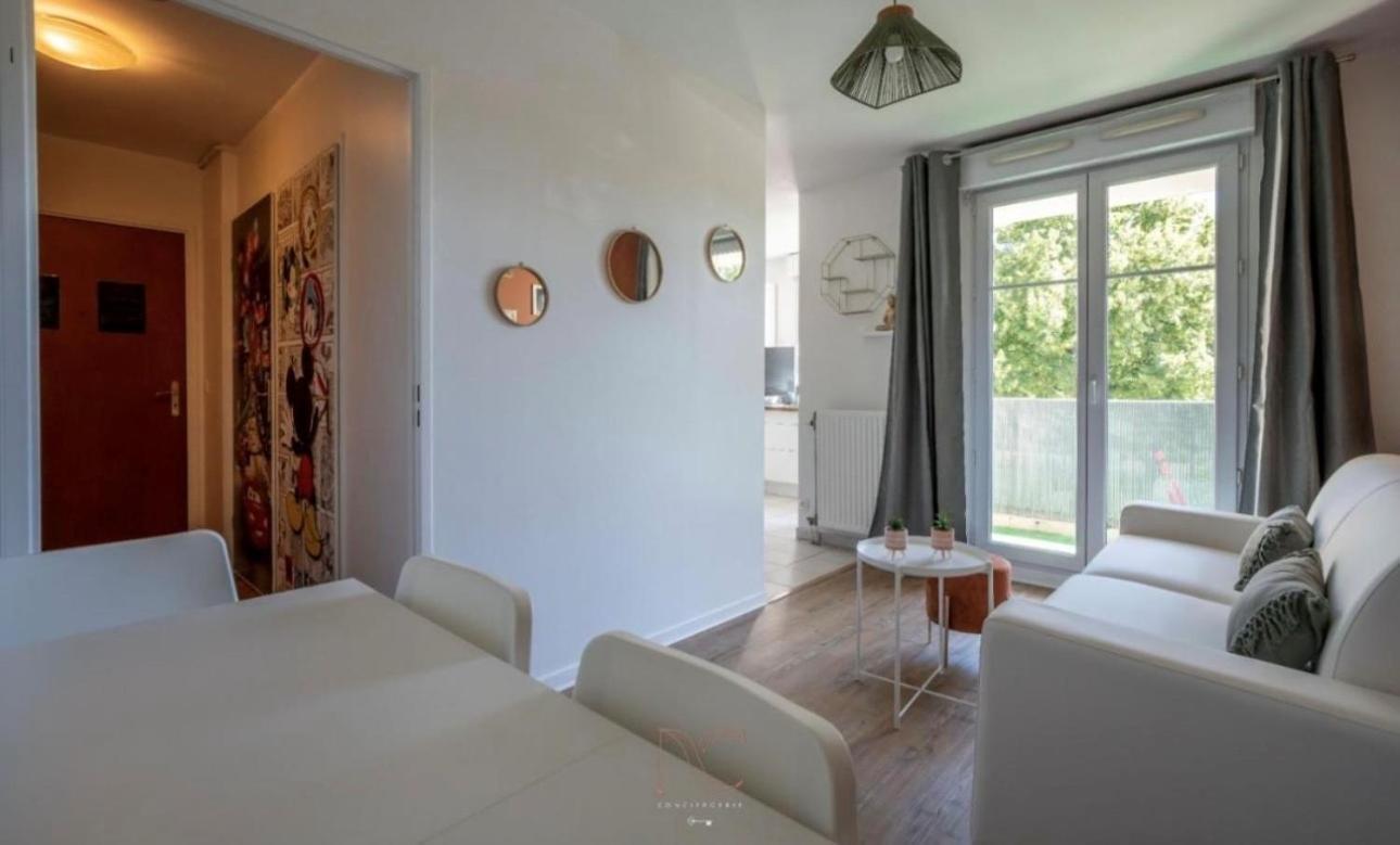 Apartment Castle - 10 Minutes De Bussy-Saint-Georges