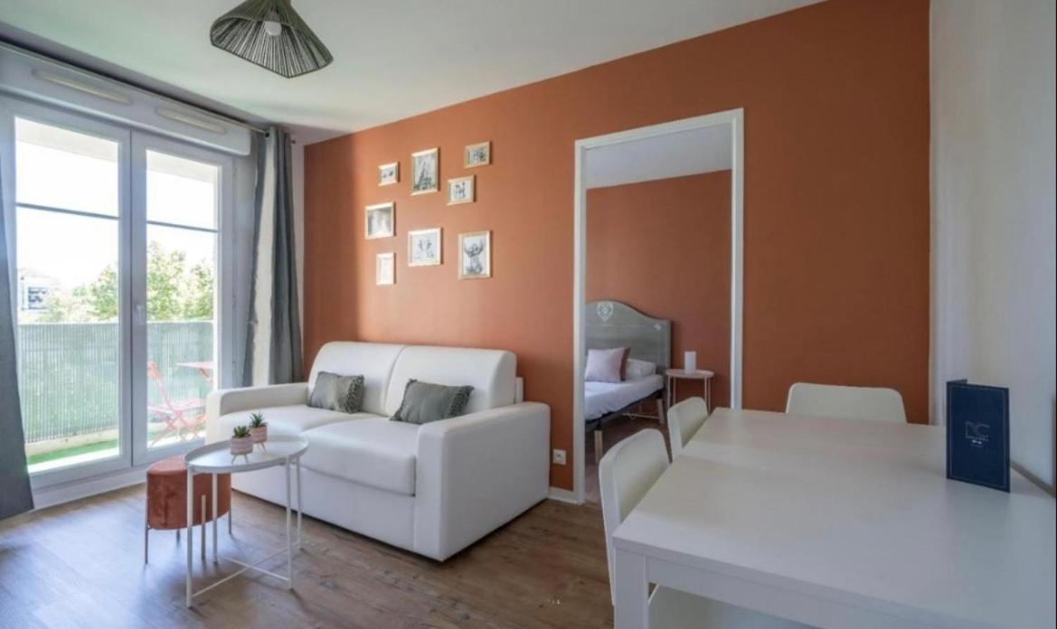 Apartment Castle - 10 Minutes De